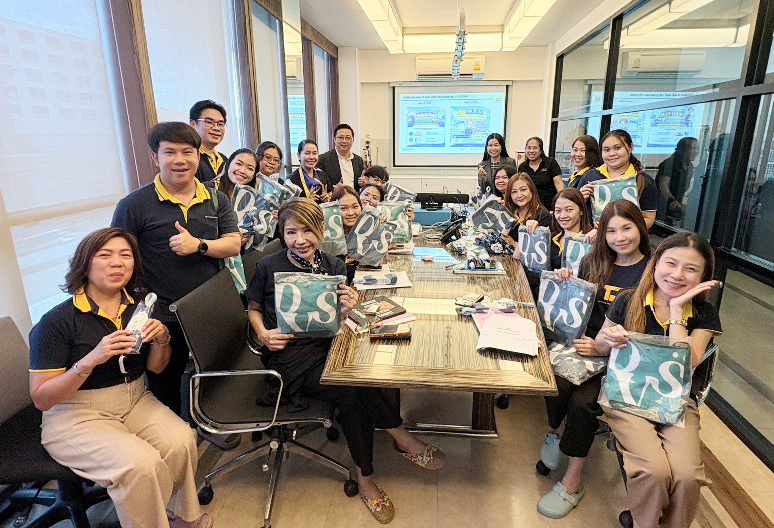 อบรมประกันภัยรถยนต์ โดยบริษัท เทเวศประกันภัย จํากัด (มหาชน)